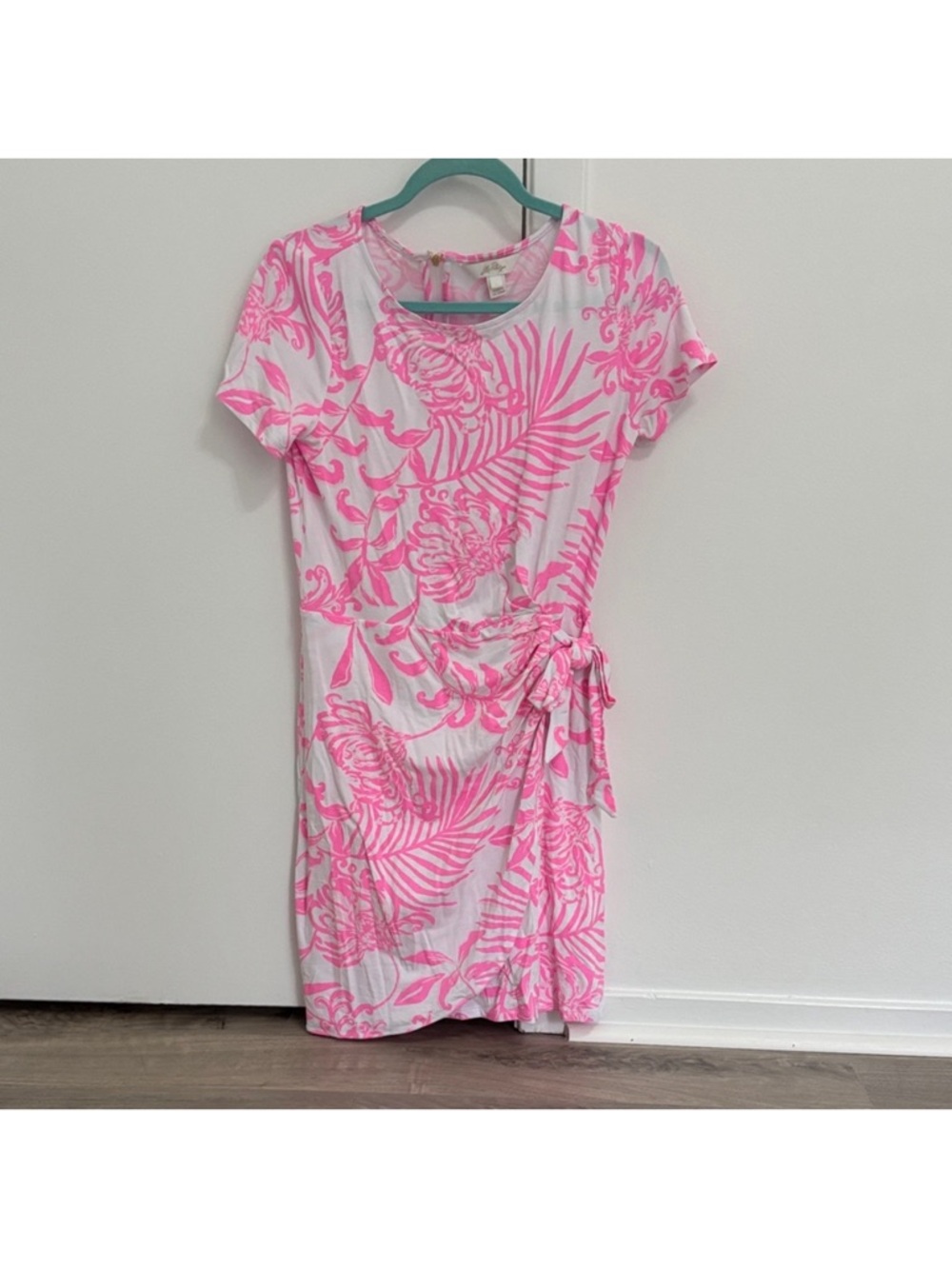 Lilly Pulitzer White Dress with Hot Pink Tropical Print and Side Tie